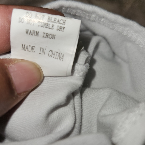 Shein long sleeve tshirt with snaps - Picture 6 of 6